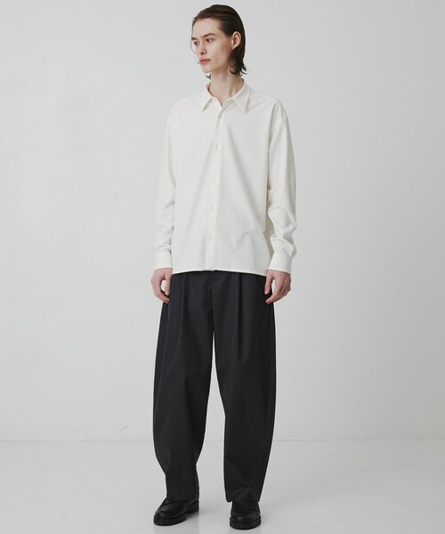 UNITED TOKYO(ユナイテッドトウキョウ)の「【残りわずか】RWS CHUBUT WOOL バルーンスラックス |タック/バレル/スタイルアップ/オーガニックウール/スーツ地/ワイド(その他パンツ・メンズ・ダークネイビー/ダークグレー・1/2/3)」の21枚目の写真