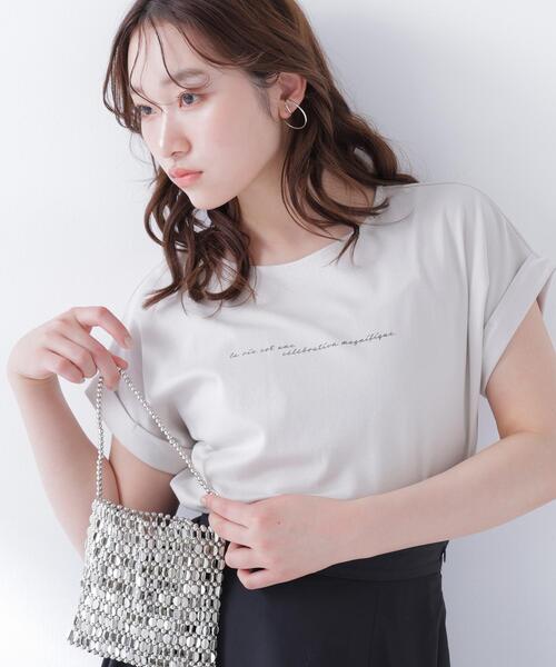 NATURAL BEAUTY BASIC(ナチュラルビューティーベーシック)の「ロゴフレンチTシャツ(Tシャツ/カットソー・レディース・オフホワイト/ネイビー/ベージュ・FREE)」の3枚目の写真