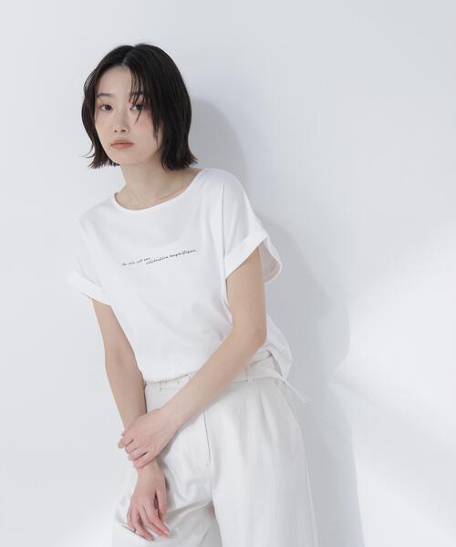 NATURAL BEAUTY BASIC(ナチュラルビューティーベーシック)の「ロゴフレンチTシャツ(Tシャツ/カットソー・レディース・オフホワイト/ネイビー/ベージュ・FREE)」の5枚目の写真