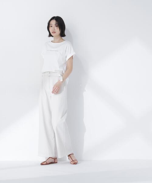 NATURAL BEAUTY BASIC(ナチュラルビューティーベーシック)の「ロゴフレンチTシャツ(Tシャツ/カットソー・レディース・オフホワイト/ネイビー/ベージュ・FREE)」の13枚目の写真