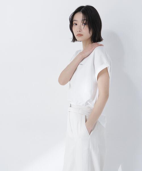 NATURAL BEAUTY BASIC(ナチュラルビューティーベーシック)の「ロゴフレンチTシャツ(Tシャツ/カットソー・レディース・オフホワイト/ネイビー/ベージュ・FREE)」の14枚目の写真