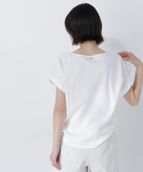NATURAL BEAUTY BASIC(ナチュラルビューティーベーシック)の「ロゴフレンチTシャツ(Tシャツ/カットソー・レディース・オフホワイト/ネイビー/ベージュ・FREE)」の16枚目の写真