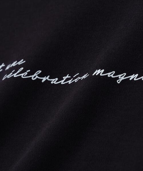 NATURAL BEAUTY BASIC(ナチュラルビューティーベーシック)の「ロゴフレンチTシャツ(Tシャツ/カットソー・レディース・オフホワイト/ネイビー/ベージュ・FREE)」の7枚目の写真