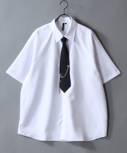 SITRY(シトリー)の「Dress Shirt with Tie/2WAY オーバーサイズ ネクタイ付き チェーン付き 半袖シャツ ドレスシャツ(シャツ/ブラウス・メンズ・ホワイト/ブラック・M/L)」の1枚目の写真