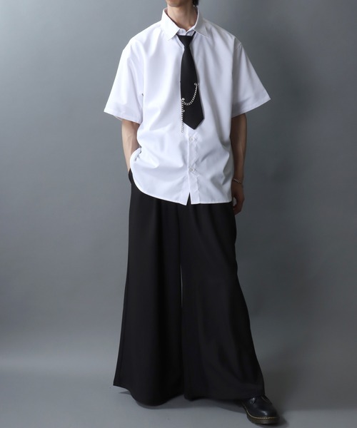 SITRY(シトリー)の「Dress Shirt with Tie/2WAY オーバーサイズ ネクタイ付き チェーン付き 半袖シャツ ドレスシャツ(シャツ/ブラウス・メンズ・ホワイト/ブラック・M/L)」の17枚目の写真