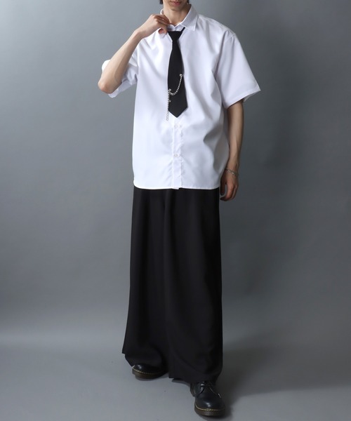 SITRY(シトリー)の「Dress Shirt with Tie/2WAY オーバーサイズ ネクタイ付き チェーン付き 半袖シャツ ドレスシャツ(シャツ/ブラウス・メンズ・ホワイト/ブラック・M/L)」の19枚目の写真