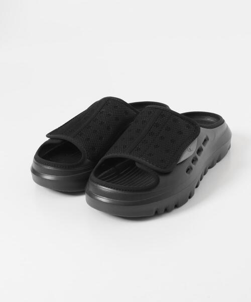 URBAN RESEARCH（アーバンリサーチ）の「UGG　M PEAKMOD SLIDE（サンダル・メンズ・ブラック・9/10）」の6枚目の写真