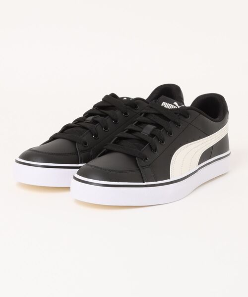 PUMA(プーマ)の「PUMA プーマ V COURT VULC メンズスニーカー(Vコートバルク) 389907 02 プーマブラック/ウィスパーホワイト(スニーカー・メンズ・ブラック×ホワイト・25.5cm/26.0cm/26.5cm/27.0cm/27.5cm/28.0cm)」の1枚目の写真
