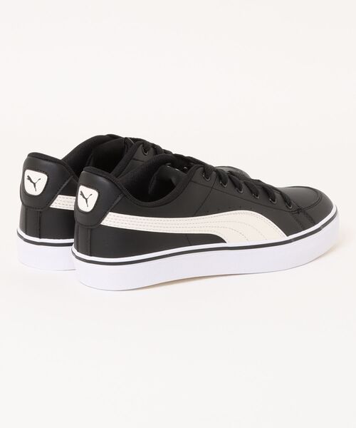 PUMA(プーマ)の「PUMA プーマ V COURT VULC メンズスニーカー(Vコートバルク) 389907 02 プーマブラック/ウィスパーホワイト(スニーカー・メンズ・ブラック×ホワイト・25.5cm/26.0cm/26.5cm/27.0cm/27.5cm/28.0cm)」の2枚目の写真