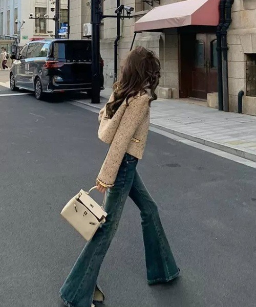 Ritomo De Ricco（リトモ・デ・リコ）の「グリッタージュエルツイード・ショートジャケット（セットアップスカート有）（ノーカラージャケット・レディース・ブラウン・FREE）」の6枚目の写真