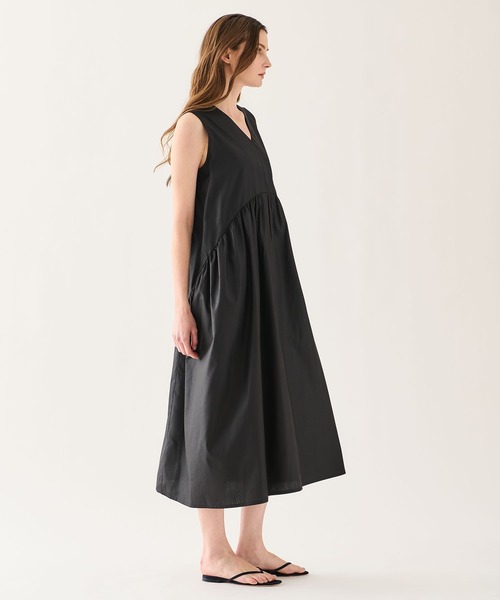 ESTNATION（エストネーション）の「ESTNATION / タイプライターギャザーワンピース《EXCLUSIVE》（ワンピース・レディース・ブラック/ブルー・FREE）」の10枚目の写真