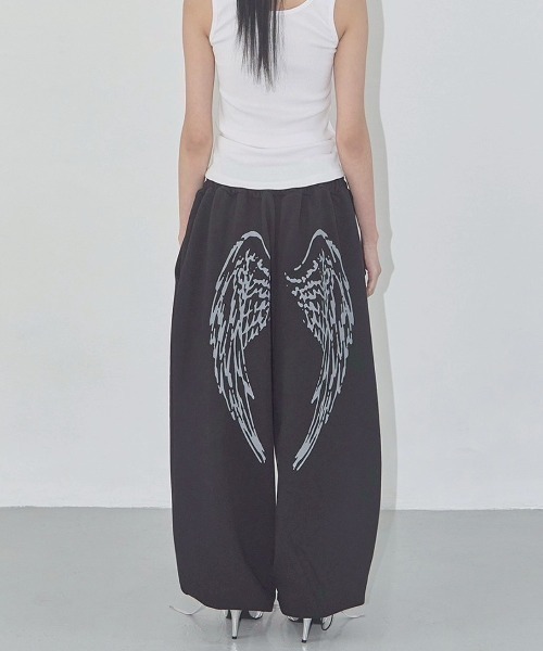 FANCY CLUB(ファンシークラブ)の「【FANCY CLUB】ANGEL VINTAGE SWEATPANTS / 【ファンシークラブ】エンジェルビンテージスウェットパンツ(スウェットパンツ・レディース・スカイブルー/ブラック・ONE SIZE)」の8枚目の写真
