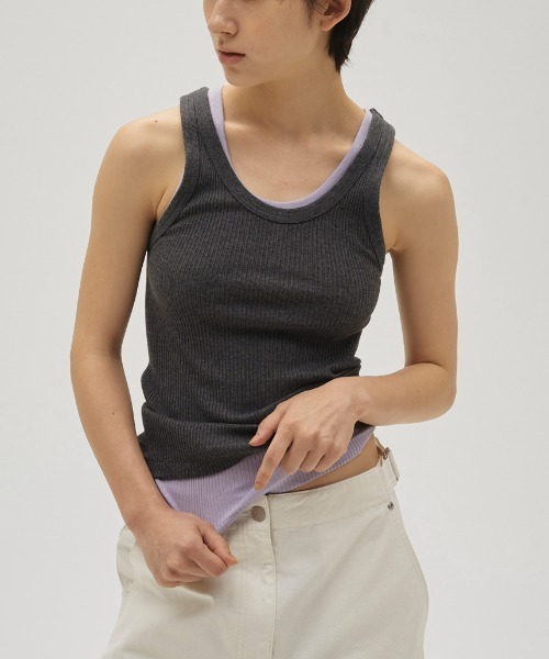 TODAYFUL（トゥデイフル）の「[TODAYFUL/トゥデイフル] シームレス リブタンクトップ（タンクトップ・レディース・チャコールグレー/ホワイト・F）」の6枚目の写真
