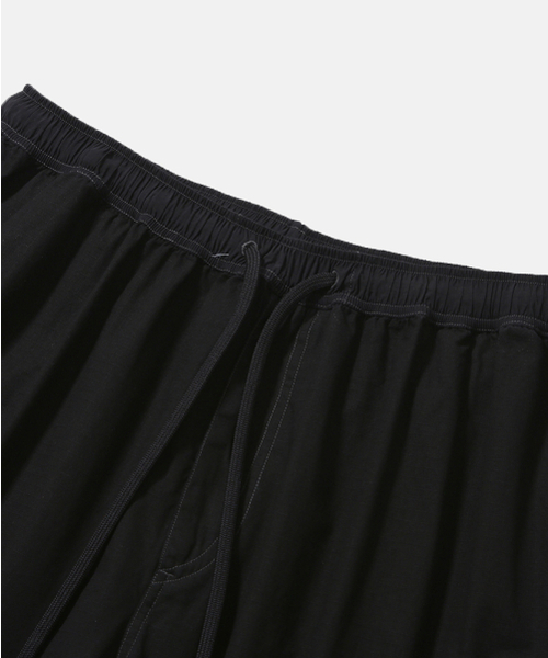 MOIF（モイフ）の「[SS26] BAGGY FIELD SHORTS / BLACK（その他パンツ・メンズ・その他・2/1/3）」の2枚目の写真