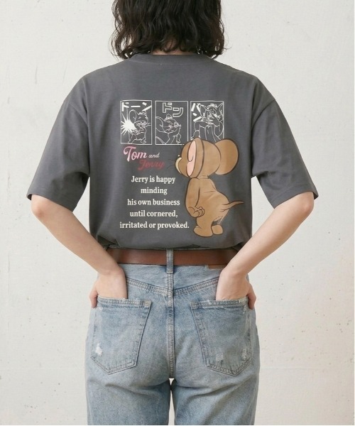 Tom&Jerry(トムアンドジェリー)の「【TOM&JERRY/トムとジェリー】キャラクタープリント 刺繍 バックプリント ポケ付き半袖Tシャツ(吸水速乾・UV対策) ユニセックス(Tシャツ/カットソー・メンズ・オフホワイト/ブラック/ホワイト/スミクロ・MEDIUM/LARGE)」の4枚目の写真