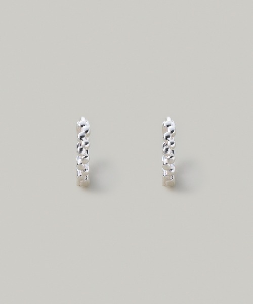 Jolie Toujours(ジョリトゥジュール)の「【金属アレルギー軽減】〈SV925〉ランダムドットフープピアス(ピアス(両耳用)・レディース・シルバー・FREE)」の2枚目の写真
