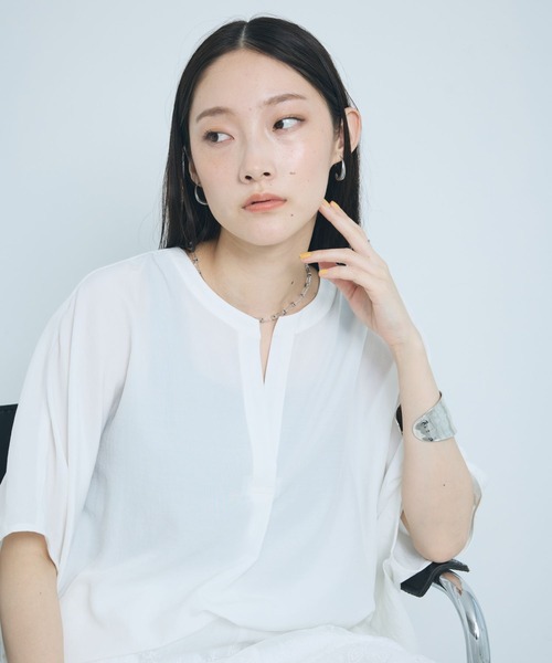 LEPSIM（レプシィム）の「サラキレ5分袖スキッパー　647561（シャツ/ブラウス・レディース・パープル/チャコールグレー/ホワイト/レッド/ストライプ・FREE）」の7枚目の写真