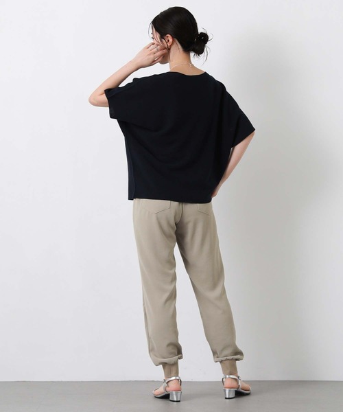 Gready Brilliant(グレディブリリアン)の「ホールガーメントアシメフレンチニット(ニット/セーター・レディース・グレイッシュベージュ/ネイビー/イエロー・FREE)」の16枚目の写真