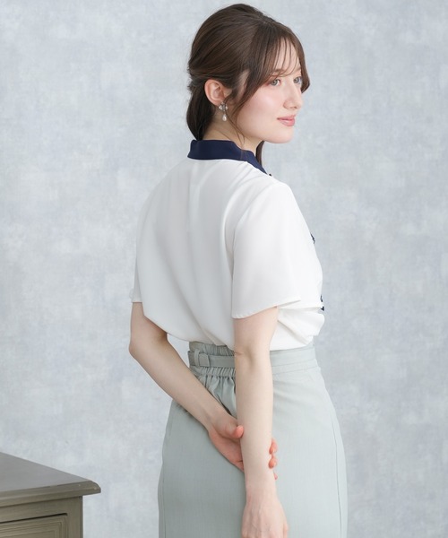 ASTORIA ODIER(アストリアオディール)の「スカーフボウタイブラウス(半袖)(シャツ/ブラウス・レディース・ネイビー/ホワイト・LARGE/MEDIUM)」の7枚目の写真