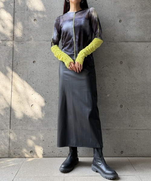 CIEL'AIR(シエルエアー)の「CONTRAST CUFF PRINTED TULLE TOP(コントラストカフスプリントチュールトップス)(Tシャツ/カットソー・レディース・ブラック/モカ・FREE)」の15枚目の写真