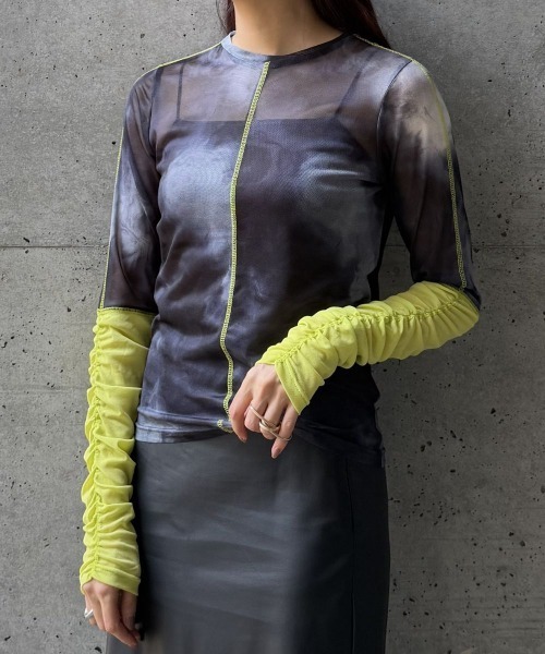 CIEL'AIR(シエルエアー)の「CONTRAST CUFF PRINTED TULLE TOP(コントラストカフスプリントチュールトップス)(Tシャツ/カットソー・レディース・ブラック/モカ・FREE)」の13枚目の写真
