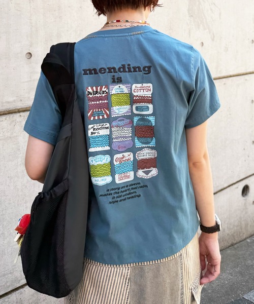 DOUBLE NAME(ダブルネーム)の「Mending BACKモチーフTEE(Tシャツ/カットソー・レディース・レッド/ブルー/オフホワイト・FREE)」の2枚目の写真