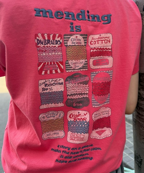 DOUBLE NAME(ダブルネーム)の「Mending BACKモチーフTEE(Tシャツ/カットソー・レディース・レッド/ブルー/オフホワイト・FREE)」の5枚目の写真