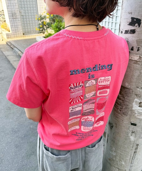 DOUBLE NAME(ダブルネーム)の「Mending BACKモチーフTEE(Tシャツ/カットソー・レディース・レッド/ブルー/オフホワイト・FREE)」の7枚目の写真