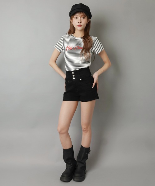 SPINNS(スピンズ)の「デニムショートパンツ/3ボタン(デニムパンツ・レディース・ブラック・S/M)」の9枚目の写真