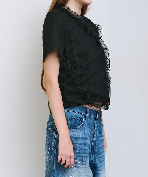LE CIEL BLEU(ルシェルブルー)の「チュールラッフルディテールTシャツ / Tulle Ruffle Detail T-Shirt(Tシャツ/カットソー・レディース・ブラック/オフホワイト・36)」の10枚目の写真