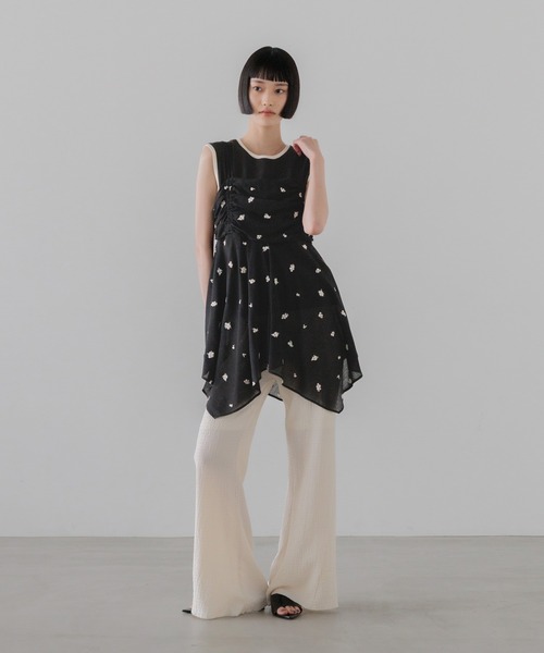 LOWRYS FARM(ローリーズファーム)の「ヨウリュウシシュウキャミチュニック 903513(シャツ/ブラウス・レディース・アイボリー/ブラック/ホワイト・FREE)」の10枚目の写真