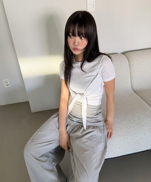 4INT.(フォイント)の「フロントリボン ドット 半袖 Tシャツ(Tシャツ/カットソー・レディース・グレー/ホワイト/ブラック・FREE)」の22枚目の写真