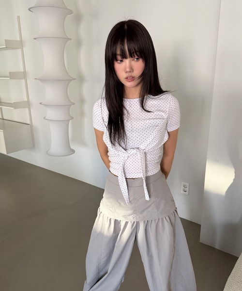 4INT.(フォイント)の「フロントリボン ドット 半袖 Tシャツ(Tシャツ/カットソー・レディース・グレー/ホワイト/ブラック・FREE)」の20枚目の写真
