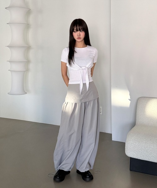 4INT.(フォイント)の「フロントリボン ドット 半袖 Tシャツ(Tシャツ/カットソー・レディース・グレー/ホワイト/ブラック・FREE)」の18枚目の写真
