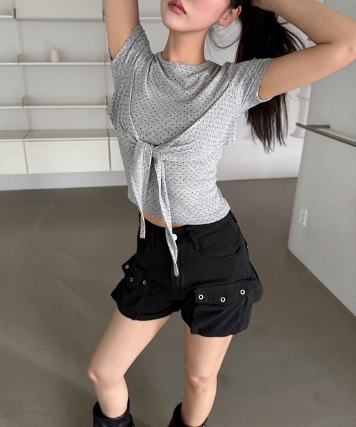 4INT.(フォイント)の「フロントリボン ドット 半袖 Tシャツ(Tシャツ/カットソー・レディース・グレー/ホワイト/ブラック・FREE)」の10枚目の写真