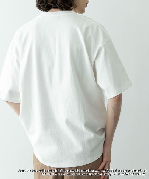 URBAN RESEARCH Sonny Label（アーバンリサーチサニーレーベル）の「JEEP ロゴショートスリーブTシャツ（Tシャツ/カットソー・メンズ・オフホワイト/チャコールグレー/レッド・LARGE/MEDIUM）」の20枚目の写真