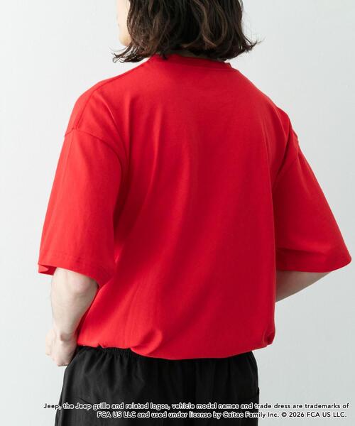 URBAN RESEARCH Sonny Label（アーバンリサーチサニーレーベル）の「JEEP ロゴショートスリーブTシャツ（Tシャツ/カットソー・メンズ・オフホワイト/チャコールグレー/レッド・LARGE/MEDIUM）」の8枚目の写真