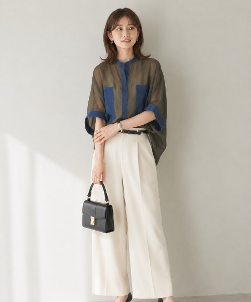Lateru(ラテル)の「デニムポケット切替 シアー半袖シャツ 体型カバー(Tシャツ/カットソー・レディース・ブラック/ブラウン/ブルー・FREE)」の2枚目の写真