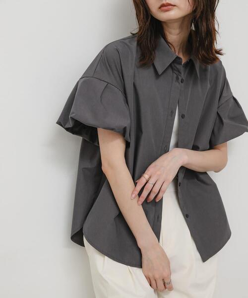 SENSE OF PLACE by URBAN RESEARCH（センスオブプレイスバイアーバンリサーチ）の「バルーンスリーブオーバーシャツ（シャツ/ブラウス・レディース・オフホワイト/ライトブルー/チャコールグレー・ONE）」の2枚目の写真