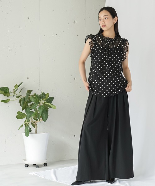 mili an deni(ミリアンデニ)の「ノースリーブドットシアーブラウス(シャツ/ブラウス・レディース・オフホワイト/ブラウン/ブラック・M)」の11枚目の写真