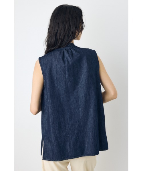 AZUL by moussy（アズールバイマウジー）の「【セットアップ対応】【身長/骨格別着用画像あり】ライトオンスデニムノースリーブタイブラウス ボウタイ リボン　春服　夏服　秋服（シャツ/ブラウス・レディース・ブルー/オフホワイト/ワンウォッシュ・MEDIUM/SMALL）」の9枚目の写真