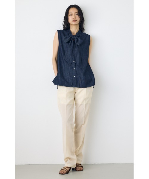 AZUL by moussy（アズールバイマウジー）の「【セットアップ対応】【身長/骨格別着用画像あり】ライトオンスデニムノースリーブタイブラウス ボウタイ リボン　春服　夏服　秋服（シャツ/ブラウス・レディース・ブルー/オフホワイト/ワンウォッシュ・MEDIUM/SMALL）」の10枚目の写真