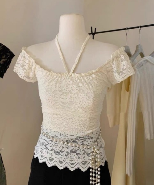 Ritzy(リッツィー)の「2wayオフショルダー フロントリボン 総レース トップス(Tシャツ/カットソー・レディース・ブラック/ホワイト・FREE)」の4枚目の写真