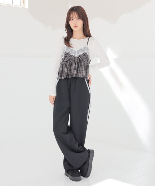 Honeys(ハニーズ)の「レース付キャミブラウス(シャツ/ブラウス・レディース・レッド系その他2/ブラック系その他2/ネイビー系1・L/LL/M/S)」の5枚目の写真
