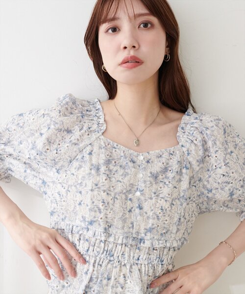natural couture(ナチュラルクチュール)の「ウエストシャーリングブラウス(シャツ/ブラウス・レディース・その他1/その他4/その他3/その他2・FREE)」の1枚目の写真