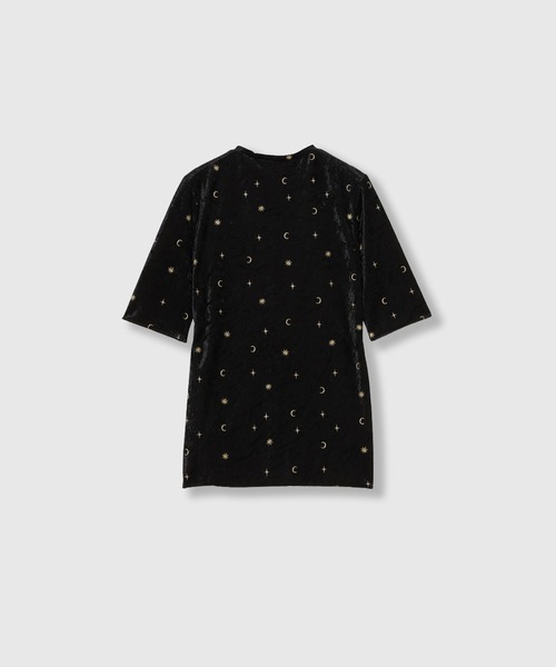 THINGS THAT MATTER(シングス ザット マター)の「STICKER PRINT VELOUR TOPS / ステッカー プリント ベロア トップス(Tシャツ/カットソー・レディース・ブラック×レッド/ブラック×イエロー・FREE)」の18枚目の写真