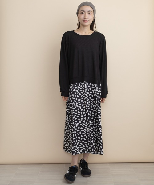 lodie(ロディ)の「【ドッキング】ニット×リーフプリント コンビワンピース(ワンピース・レディース・ネイビー/ブラック・FREE)」の4枚目の写真