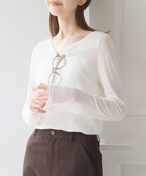 U by SPICK&SPAN(ユーバイスピックアンドスパン)の「ウールミックスシアークルーネック(Tシャツ/カットソー・レディース・ブラック/ホワイト・FREE)」の2枚目の写真