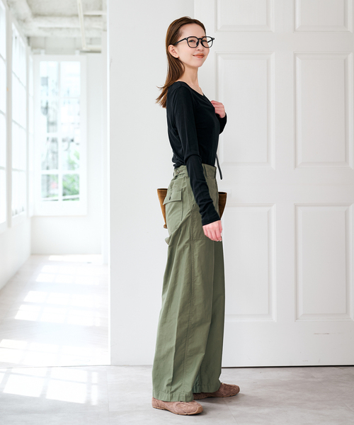 U by SPICK&SPAN(ユーバイスピックアンドスパン)の「ウールミックスシアークルーネック(Tシャツ/カットソー・レディース・ブラック/ホワイト・FREE)」の6枚目の写真
