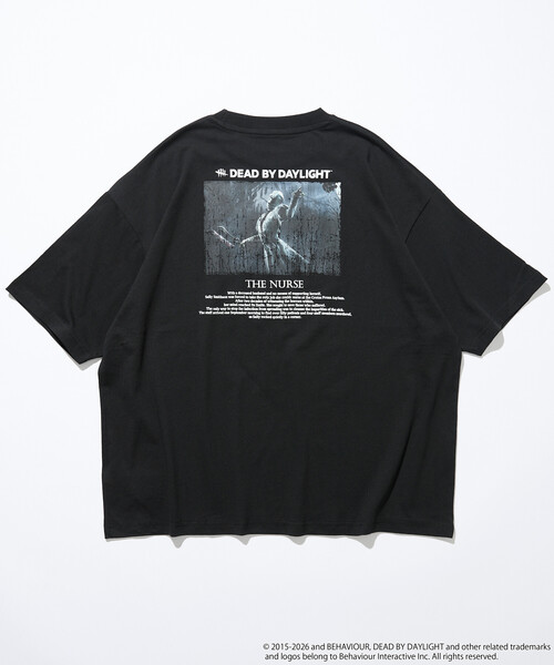 FREAK'S STORE(フリークスストア)の「DEAD BY DAYLIGHT 別注 THE NURSE フォト バックプリント クルーネックTシャツ(Tシャツ/カットソー・メンズ・ホワイト/ブラック・LARGE/MEDIUM/X-LARGE)」の11枚目の写真